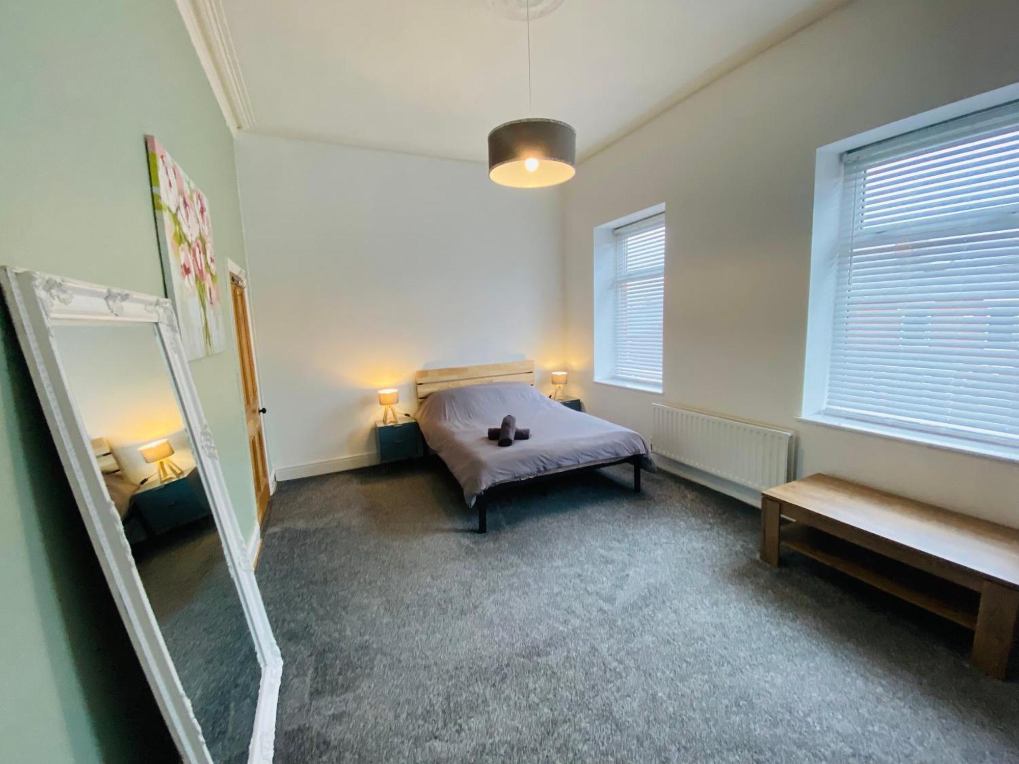 Spacious, Cosy 3 Bedroom House In Preston. เพรสตัน ภายนอก รูปภาพ
